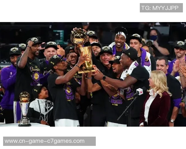 湖人队在2020年1月10日的比赛中迎战劲敌,精彩瞬间回顾与赛后分析 湖人队在2020年1月10日的比赛中迎战劲敌,精彩瞬间回顾与赛后分析